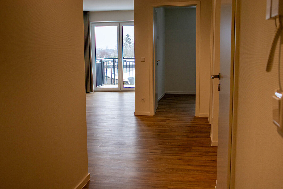 Wohnung Kauf 26969 Butjadingen / Tossens Flur mit Blick in den Wohnbereich