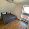 Geräumiges Schlafzimmer